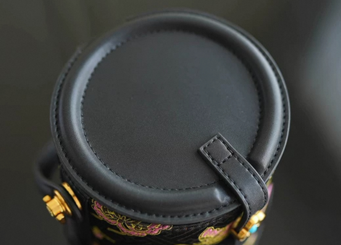 Song Brocade Butterfly & Blossom Pattern Bucket Bag - Image 7